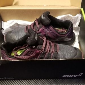 Size 5.5 womans inov 8 running shoes